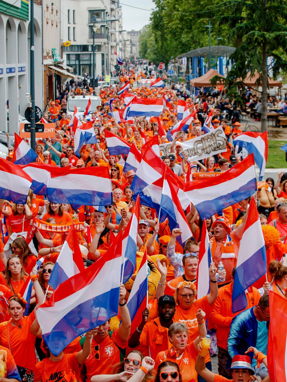 Lyon wil geen Oranjeparade voor Nederland-Zweden vanwege de veiligheid