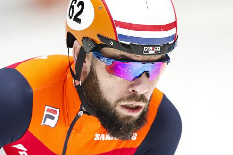 NK shorttrack: Velzeboer en Van 't Wout de baas, kwade taal van Sjinkie Knegt