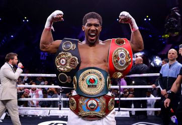 🎥 | Anthony Joshua wint rematch van Andy Ruiz en heeft 4 wereldtitels terug