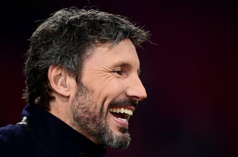 Mark van Bommel en Vincent Janssen met Antwerp FC door in Conference League