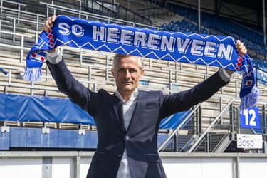 Trainer Kees van Wonderen gepresenteerd in Heerenveen: ‘Zij moeten dan ook aan de slag'