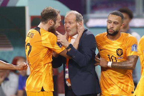 Prachtig! Dit is hoe Daley Blind zijn WK-goal vierde met vader Danny