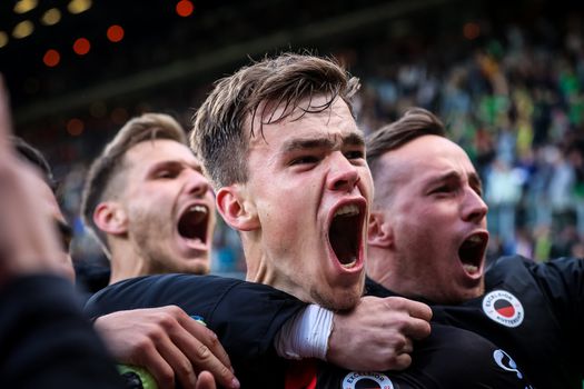 Thijs Dallinga wordt vader: dit is de volleyballende vriendin van de Oranje-international