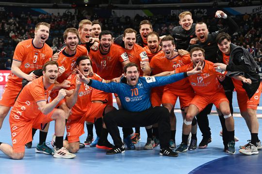 Corona of geen corona, Nederlandse handballers verslaan gewoon Montenegro op EK
