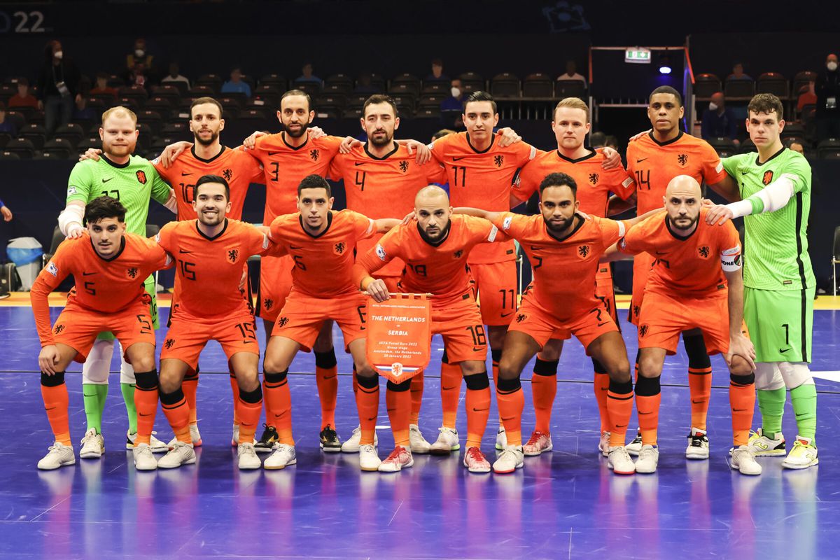Oranje Futsal gaat naar play-offs WK na zege op Azerbeidzjan
