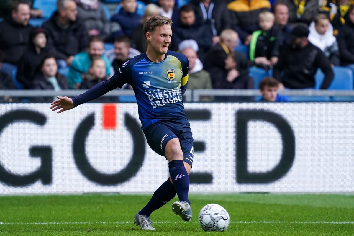 Willem II snoept Cambuur-captain Erik Schouten weg uit Leeuwarden