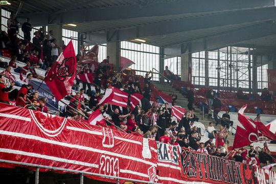 Aalborg moet boete van 5300 euro betalen omdat fans zich niet aan de coronaregels hielden