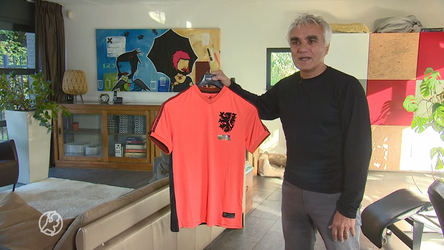 🎥 | Oranje-fan strijdt samen met sportmerk Johan Cruijff voor arbeidsmigranten WK in Qatar