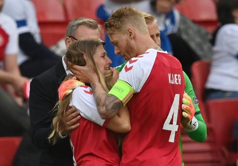Simon Kjaer krijgt prachtige prijs voor heldhaftig optreden na Eriksens hartstilstand: 'Dankbaar voor zijn leiderschap'