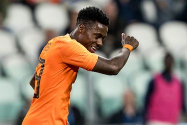 'Sevilla wil 20 miljoen neerleggen voor Quincy Promes'