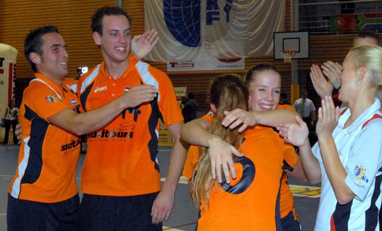 Korfballers starten WK met monsterzege op Nieuw-Zeeland