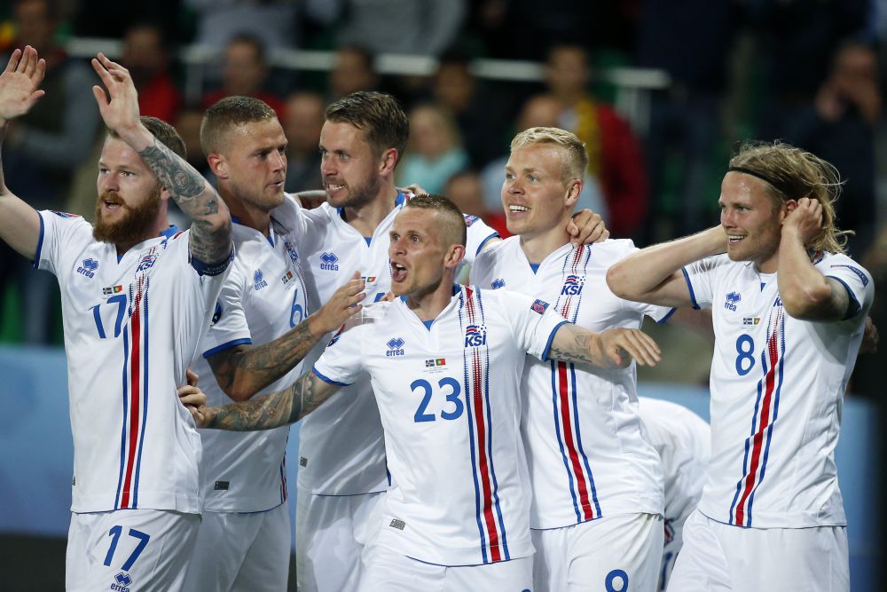 IJsland stunt in eerste groepsduel EK en speelt gelijk tegen Portugal (video)