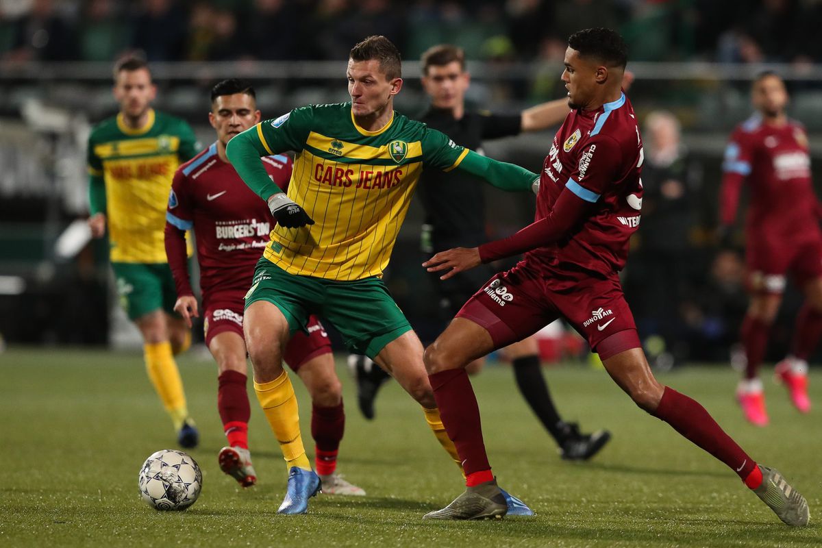 ADO Den Haag en Vitesse scoren niet in vermakelijke wedstrijd