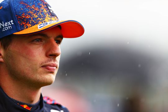 TV Gids: op deze tijd en zender zie je Max Verstappen op Spa vanaf P1 starten