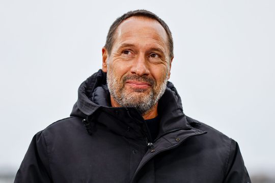 📸 | Prachtig: Ajax-trainer John van 't Schip deelt nieuwe beelden bruiloft van zijn zoon