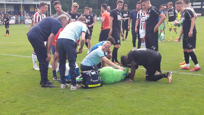 FC Eindhoven-keeper donderdag geopereerd aan dubbele beenbreuk