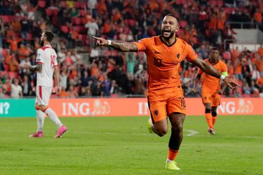 🦁 | Oranje boven tegen Montenegro! Leeuw Memphis Depay brult Nederland naar victorie