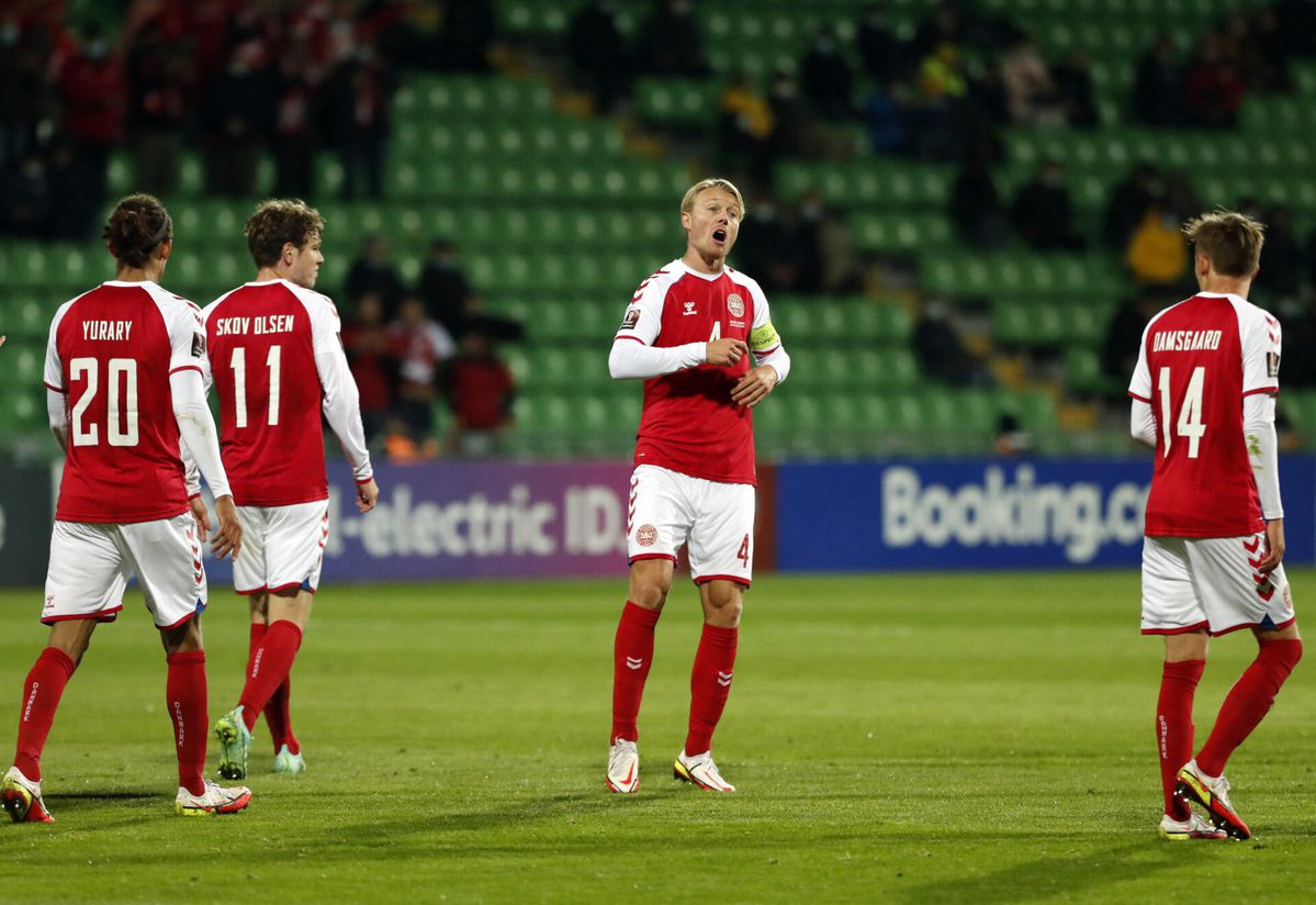 Denemarken haalt uit bij Moldavië en is zeker van play-offs WK, Zwitsers verslaan Noord-Ieren