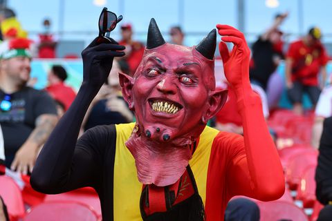 Fan van Rode Duivels komt op stiekeme wijze BIJNA kleedkamer België binnen