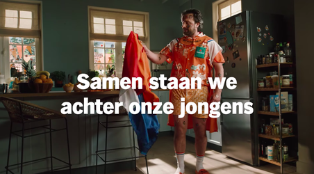 🎥 | Albert Heijn reageert met deze reclame op commotie Jumbo-cape: 'Alles voor Oranje!'