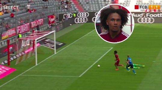 🎥 | Wat een misser! Joshua Zirkzee krijgt deze bal er niet in