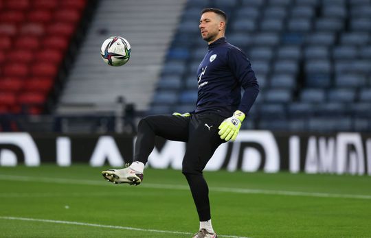 🎥 | Feyenoord-doelman Ofir Marciano killt de penalty van Schot Dykes