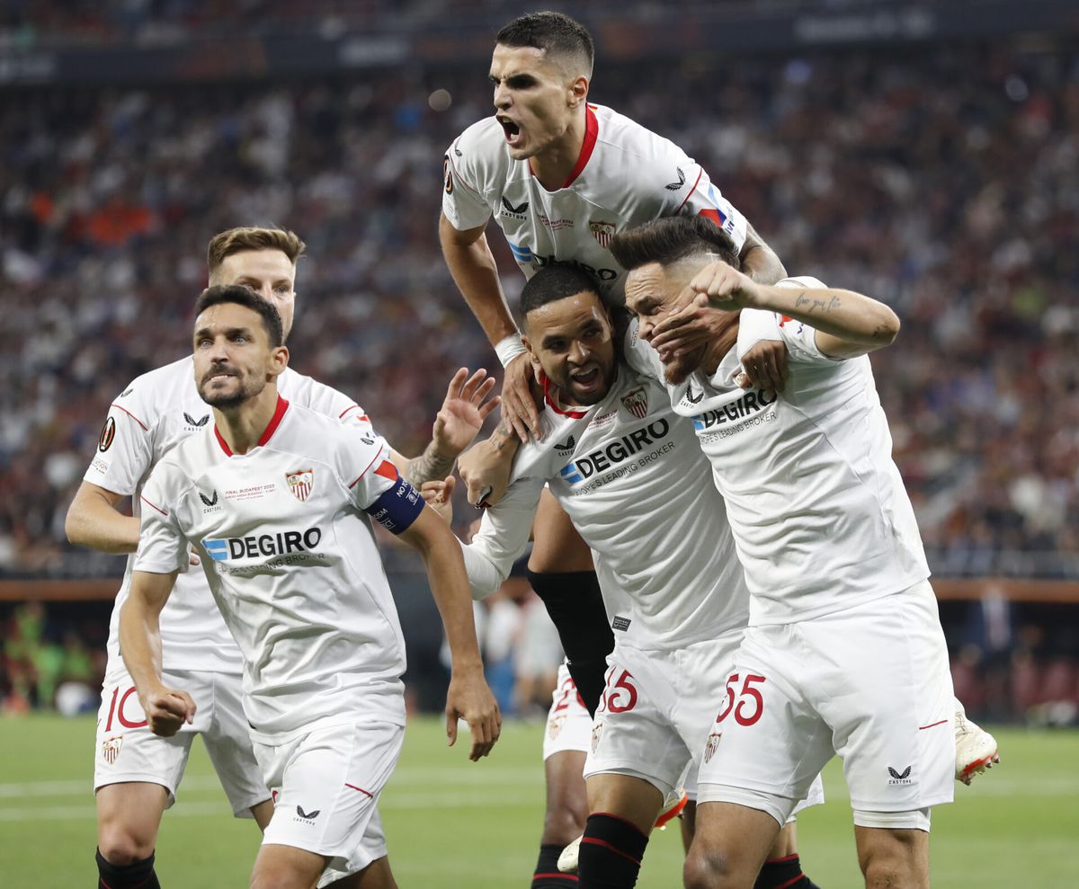 Sevilla stuurt in vechtfinale Mourinho met lege handen naar huis en wint 7e Europa League