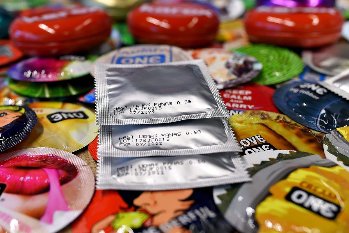 Olympiërs krijgen 110.000 gratis condooms: 'Er zullen emmers vol op de wc's staan' 🐰🐰
