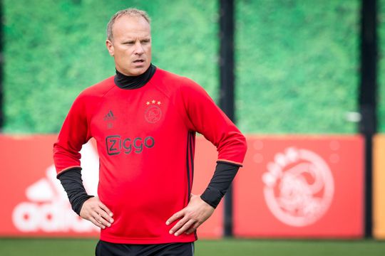Bergkamp reageert op Bosz' beschuldigingen: 'Lulverhaal'