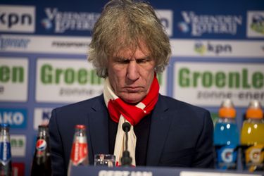 Verbeek ouderwets op dreef tijdens persco: 'KNVB heeft nog nooit naar mij geluisterd' (video)