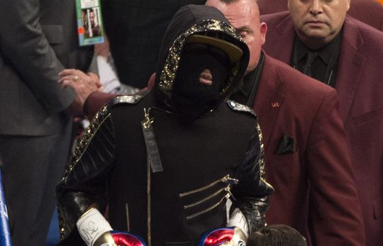 Dit is de reden achter het gekke masker van Mayweather