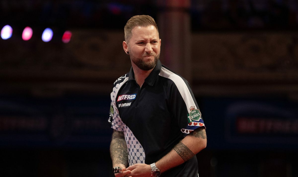 Whitewash! Danny Noppert laat niks heel van Andrew Gilding bij EK darts