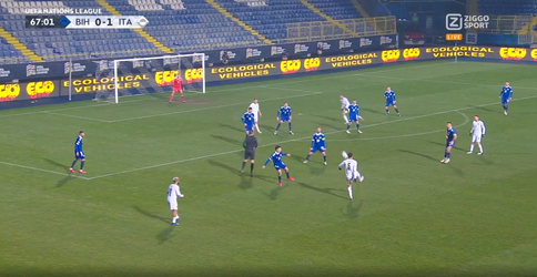 🎥 | Over en uit in Bosnië: Italië op 2-0 dankzij deze goal van Berardi
