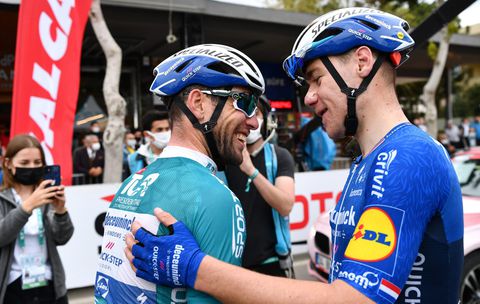 Amerikaanse renner bedankt Jakobsen na goede daad: ‘Zo goed om je weer terug te zien'