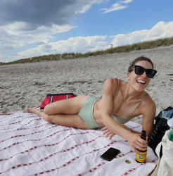 📸 | Tennisster Andrea Petkovic (34) met pensioen: 'Genieten van mijn sixpack zolang het duurt'