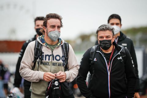 Alonso over Circuit Zandvoort: 'F1-auto's niet gemaakt voor zulke kombochten'