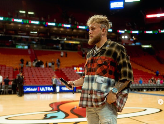 In de stijl van: Jake Paul. Zo maak óók jij indruk op Jutta Leerdam