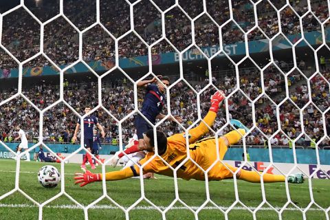 Op deze prachtige voetbaldag méér goals dan op 3 hele EK's