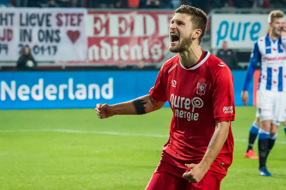 Klich tekent contract voor drie jaar bij Leeds