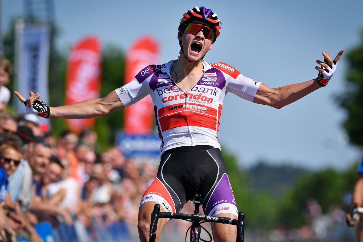 Mathieu van der Poel sterkste in 2de etappe Boucles de la Mayenne