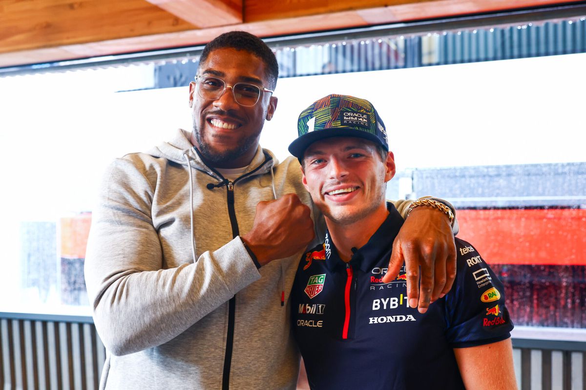 Iets voor jou? Bokser Anthony Joshua zat 4 dagen in donkere kamer: 'De geest leeg vegen'