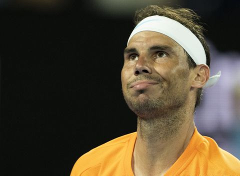 Rafael Nadal 6 tot 8 weken aan de kant met heupblessure: 'Ben er mentaal kapot van'