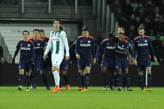 PSV wint van Groningen en boekt tiende zege op rij