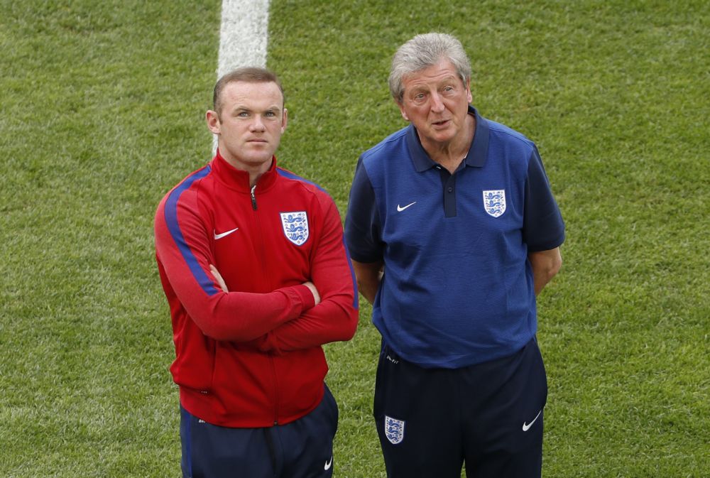 Hodgson en Rooney doen beroep op fans: 'Wees verstandig'