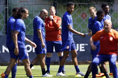 Pijnlijk: volledige selectie Oranje is fit voor troostfinale maar kaartverkoop valt tegen