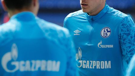 Schalke 04 neemt grote beslissing: Russische hoofdsponsor Gazprom per direct van shirt