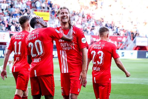 TV-gids: op deze zender kijk je donderdag naar Fiorentina tegen FC Twente