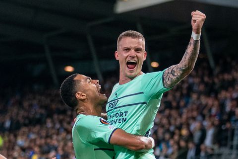 Nederlandse kranten prijzen PSV én uitblinker Cody Gakpo: 'Prima uitgangspositie'