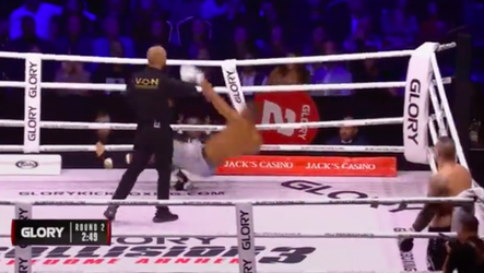 🎥 | KO! Antonio Plazibat slaat Benjamin Adegbuyi twee keer ZIEK hard neer