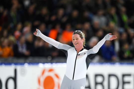 49-jarige schaatsster wil voor de 8e (!) keer meedoen aan Olympische Winterspelen